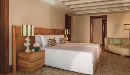 Privilege Suite, 2 Bedrooms, Beachfront