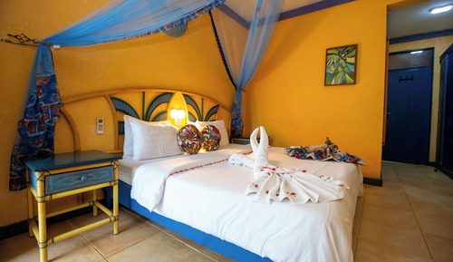 Deluxe Double Room Single Use, 1 Bedroom, Balcony, Partial Ocean View