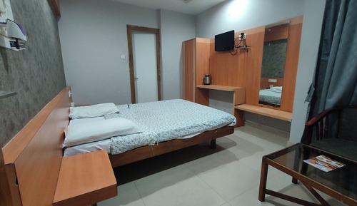 Basic Double Room