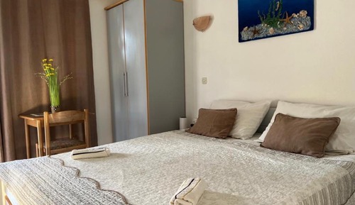 Apartment (One Bedroom Apartment with Balcony (A)