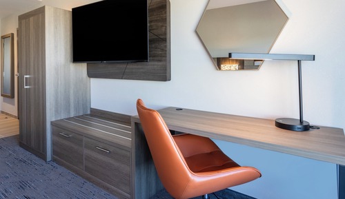 Standard Room, 1 King Bed, Accessible, Non Smoking (Communications Accessible)