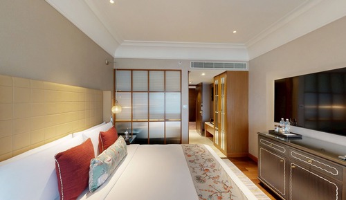 Room (The Regent)