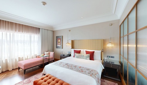 Room, 1 King Bed (The Florentine)