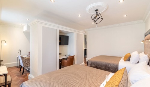 Family Superior King Suite