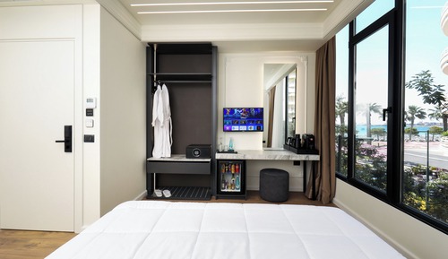 Deluxe Double Room, Partial Sea View