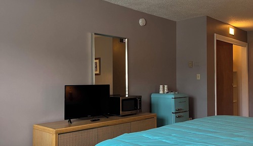 Basic Room, Non Smoking, Private Bathroom