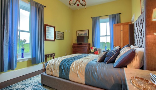Deluxe Room, Non Smoking, Private Bathroom