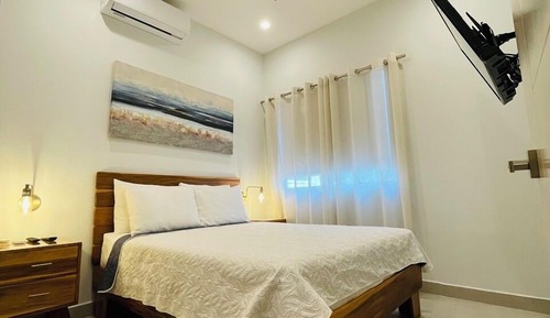 Family House, 3 Bedrooms, Private Pool