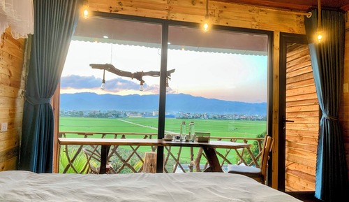 Premium Double Room, 1 King Bed, Valley View