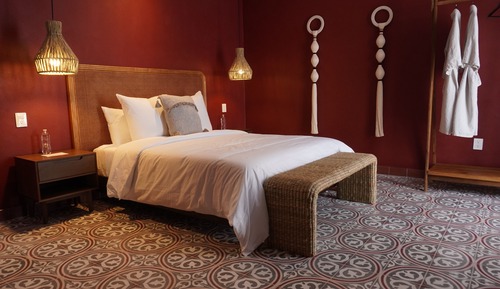 Traditional Suite