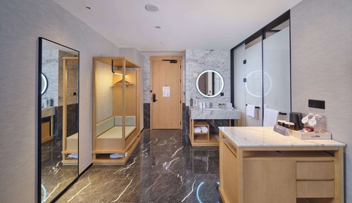 Deluxe Room, 1 King Bed