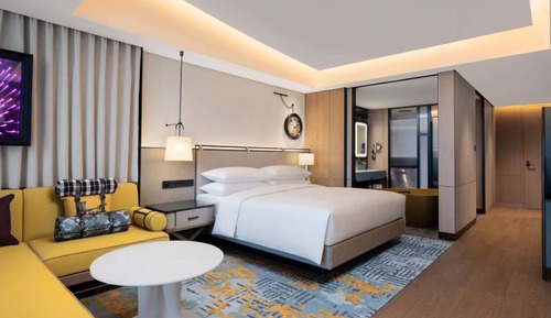 Deluxe Room, 1 King Bed