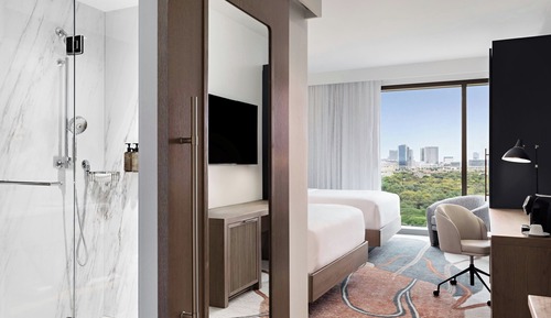 Deluxe Room, 2 Queen Beds, Non Smoking (Hearing Accessible)