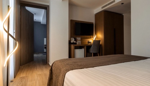 Standard Double or Twin Room, Private Bathroom