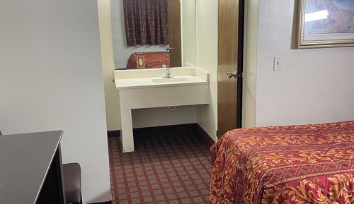 Basic Double Room