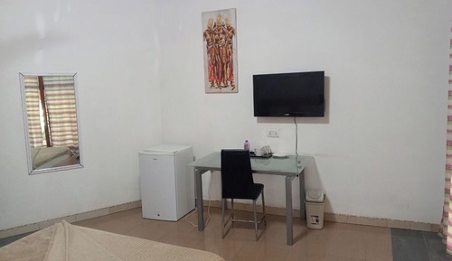 Standard Room (3)