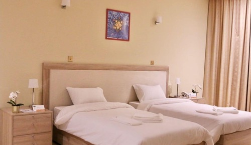 Economy Shared Dormitory, Men only