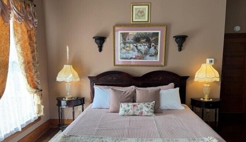 Rose Room
