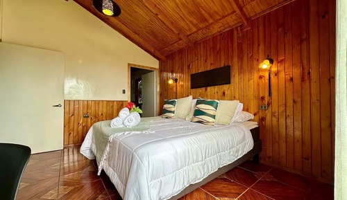 Deluxe Bungalow, Multiple Beds, Private Bathroom, Ocean View