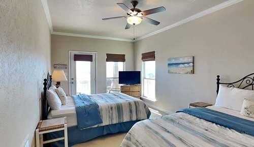 House (4 Bedrooms)