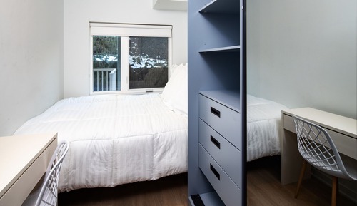 Standard Apartment, 1 Queen Bed, Non Smoking, Balcony