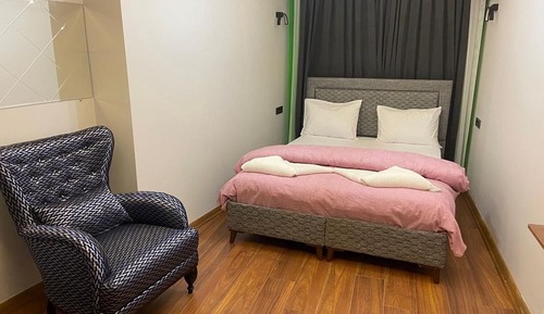 Economy Room