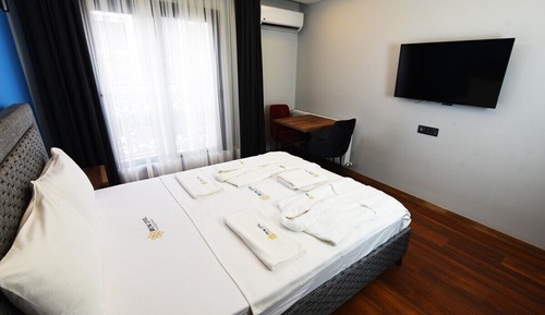 Standard Room, City View