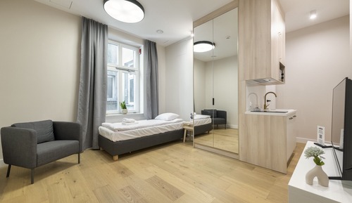 Deluxe Studio Suite