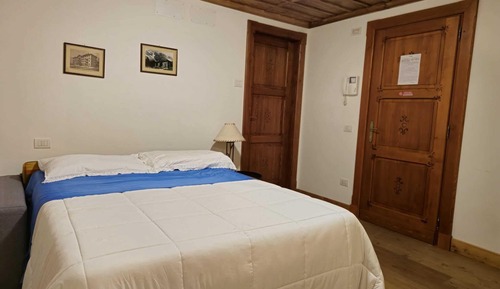 Studio, Multiple Bedrooms, Smoking, Patio