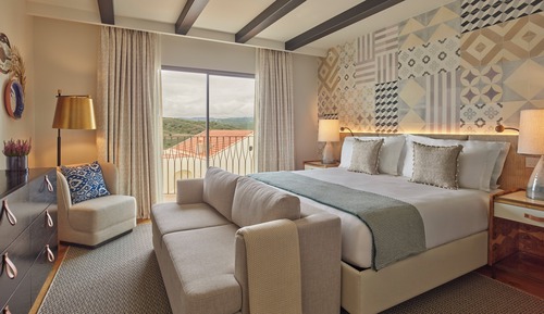 Deluxe Room, 1 King Bed