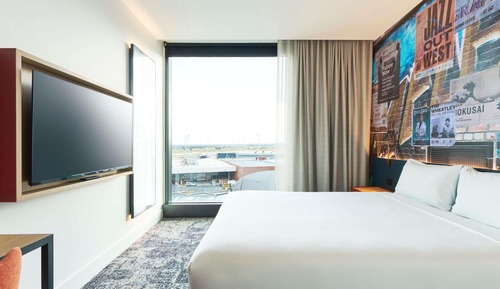 Deluxe Room, 1 King Bed