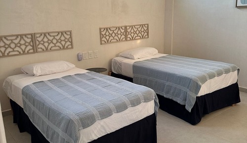 Deluxe Room, 2 Twin Beds, Non Smoking, Private Bathroom