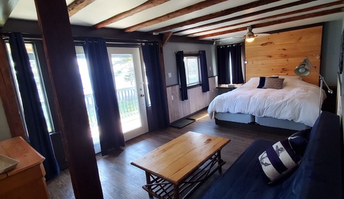 The Cabin Suite