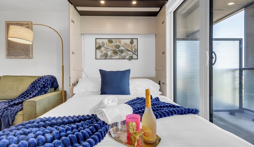 Presidential Studio Suite, Balcony, City View