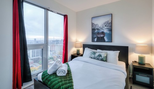 Business Suite, Multiple Beds, Balcony, City View