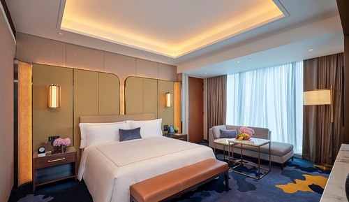 Deluxe Room, 1 King Bed