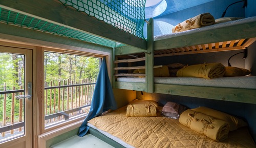 Basic Cabin (Julius Cabins, shower on the outside)