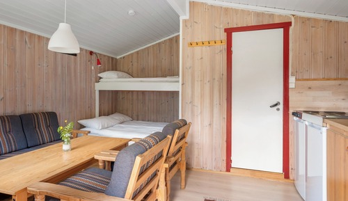Economy Cabin