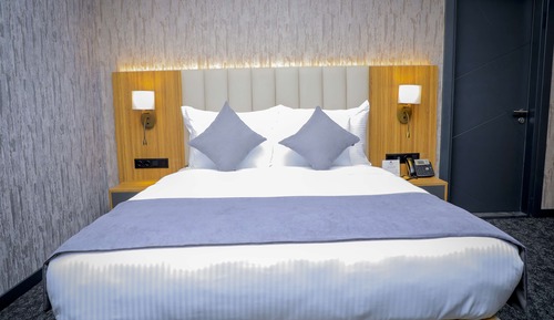 Standard Room, 1 Queen Bed, Non Smoking