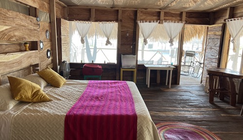 Grand Cabin
