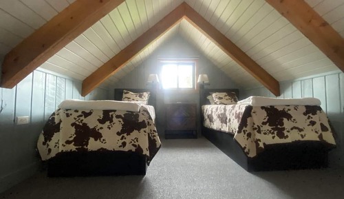 Deluxe Cabin