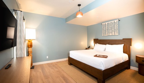 Room, 1 King Bed (Resort)