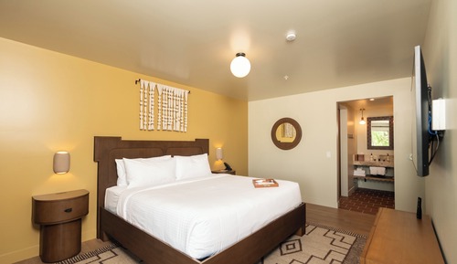Junior Suite, 1 King Bed (Loft)