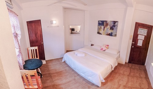 Deluxe Room, 1 Queen Bed, Non Smoking, Bay View