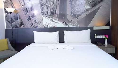 Deluxe Double or Twin Room