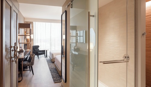 Room, 2 Queen Beds, City View