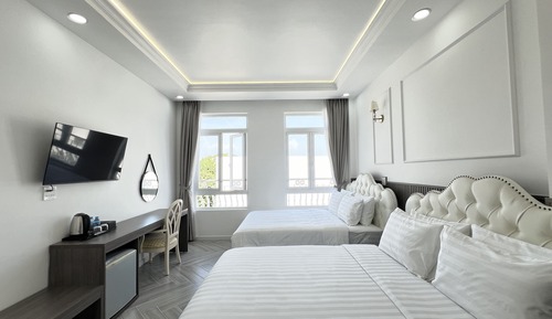 Deluxe Quadruple Room