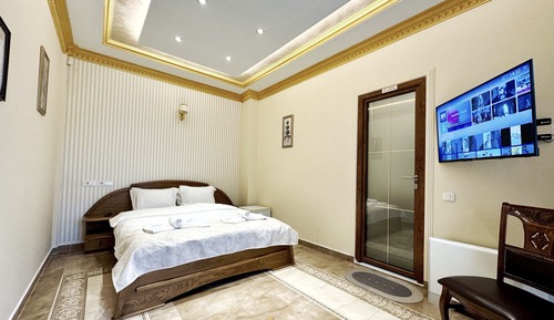 Standard Room, Pool Access, Poolside