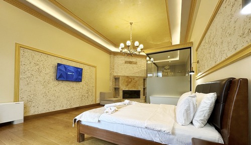Deluxe Room, Fireplace, Poolside