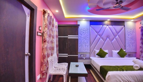 Gold room